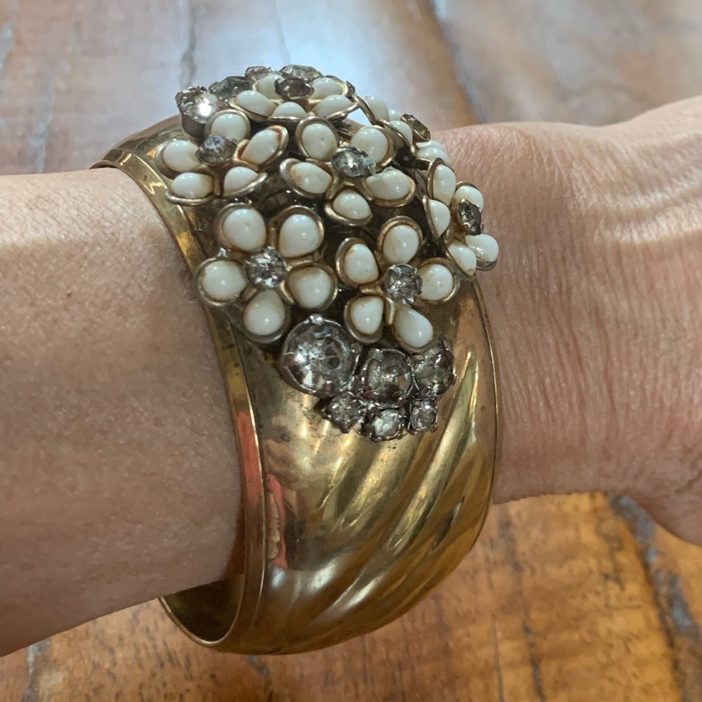 White Gardenia Bangle Bracelet
